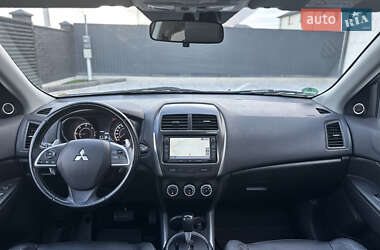 Внедорожник / Кроссовер Mitsubishi ASX 2014 в 