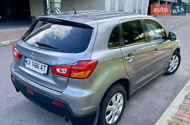 Внедорожник / Кроссовер Mitsubishi ASX 2012 в 