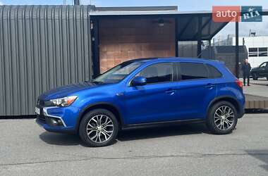 Внедорожник / Кроссовер Mitsubishi ASX 2016 в 