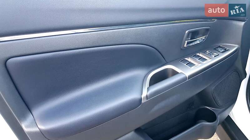 Позашляховик / Кросовер Mitsubishi ASX 2024 в Харкові