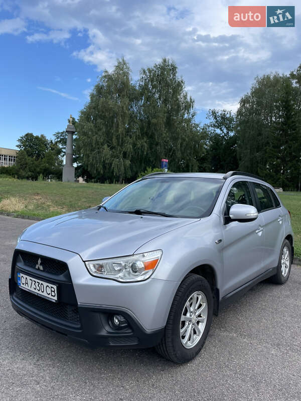 Внедорожник / Кроссовер Mitsubishi ASX 2011 в Черкассах
