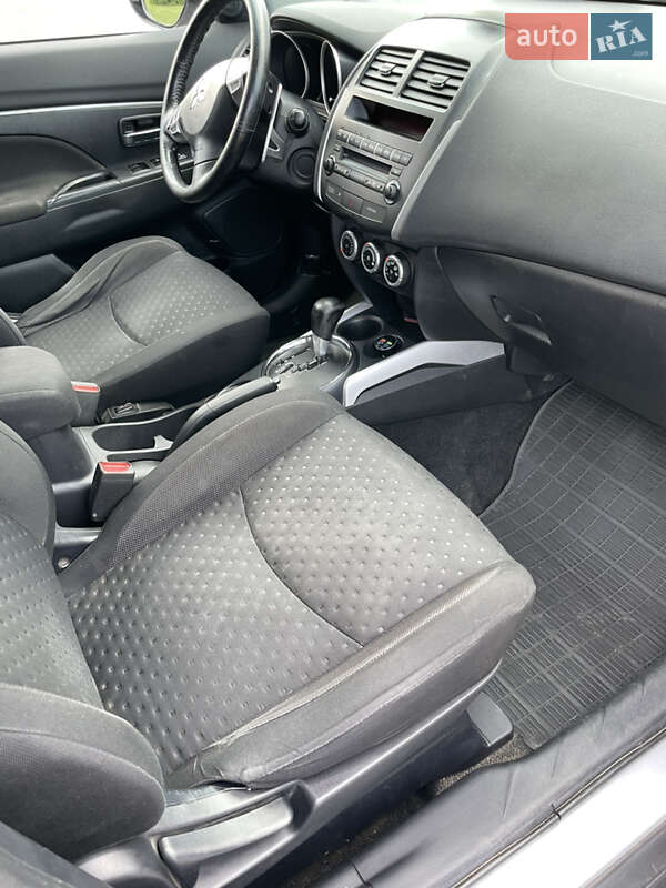 Внедорожник / Кроссовер Mitsubishi ASX 2011 в Черкассах