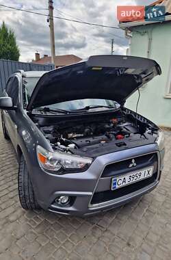 Внедорожник / Кроссовер Mitsubishi ASX 2011 в 