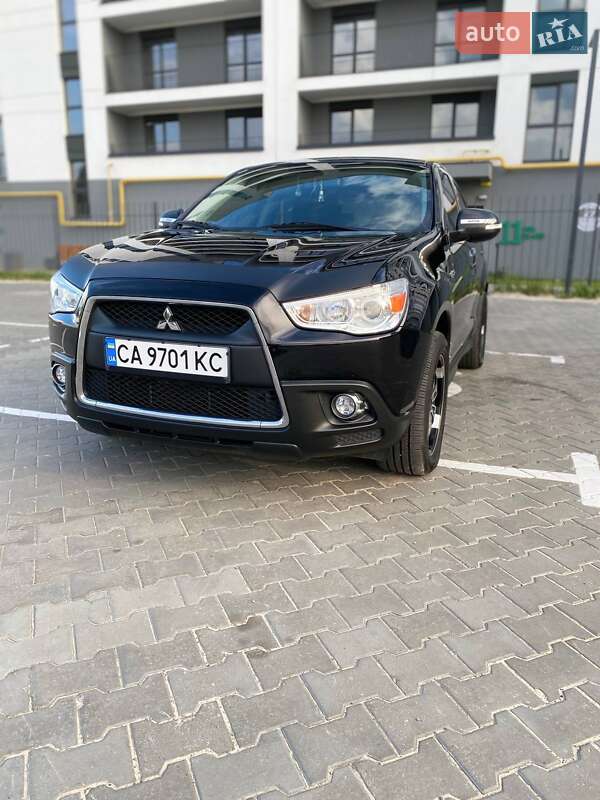 Позашляховик / Кросовер Mitsubishi ASX 2010 в Черкасах