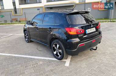 Внедорожник / Кроссовер Mitsubishi ASX 2010 в 