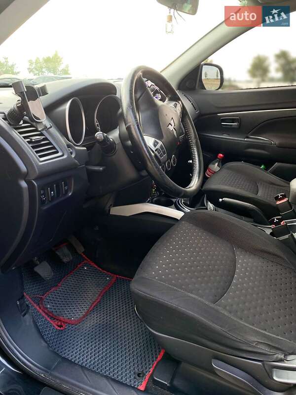 Позашляховик / Кросовер Mitsubishi ASX 2010 в Черкасах