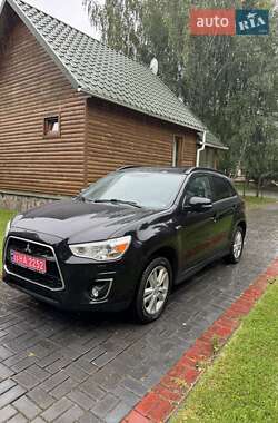 Позашляховик / Кросовер Mitsubishi ASX 2015 в Луцьку