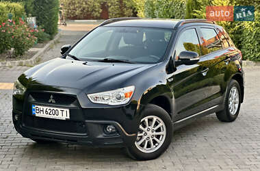 Внедорожник / Кроссовер Mitsubishi ASX 2010 в 