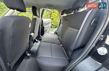 Внедорожник / Кроссовер Mitsubishi ASX 2010 в 