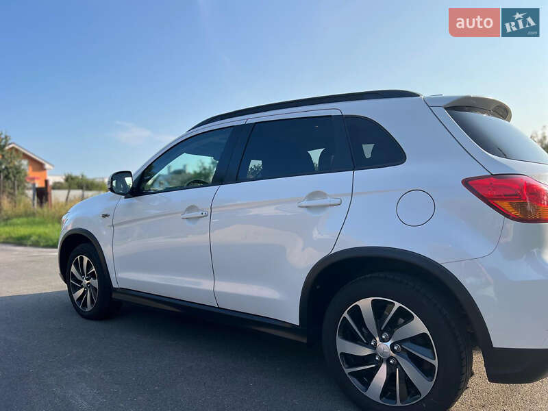 Позашляховик / Кросовер Mitsubishi ASX 2017 в Києві фото 6 Позашляховик / Кросовер Mitsubishi ASX 2017 в Києві