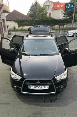 Внедорожник / Кроссовер Mitsubishi ASX 2011 в 