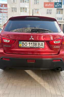 Внедорожник / Кроссовер Mitsubishi ASX 2012 в 