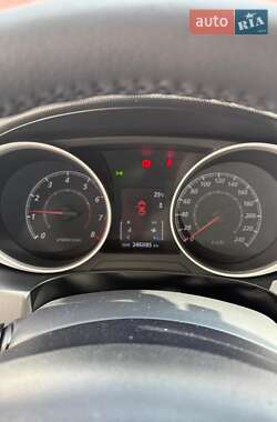 Внедорожник / Кроссовер Mitsubishi ASX 2012 в 