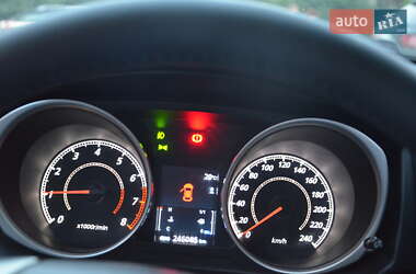 Внедорожник / Кроссовер Mitsubishi ASX 2012 в 