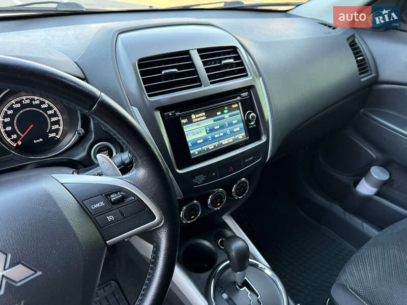 Внедорожник / Кроссовер Mitsubishi ASX 2013 в Киеве