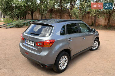 Внедорожник / Кроссовер Mitsubishi ASX 2013 в 