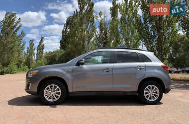 Внедорожник / Кроссовер Mitsubishi ASX 2013 в 