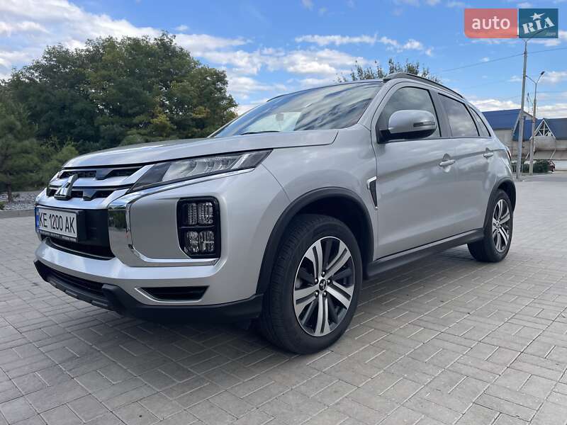 Внедорожник / Кроссовер Mitsubishi ASX 2021 в 
