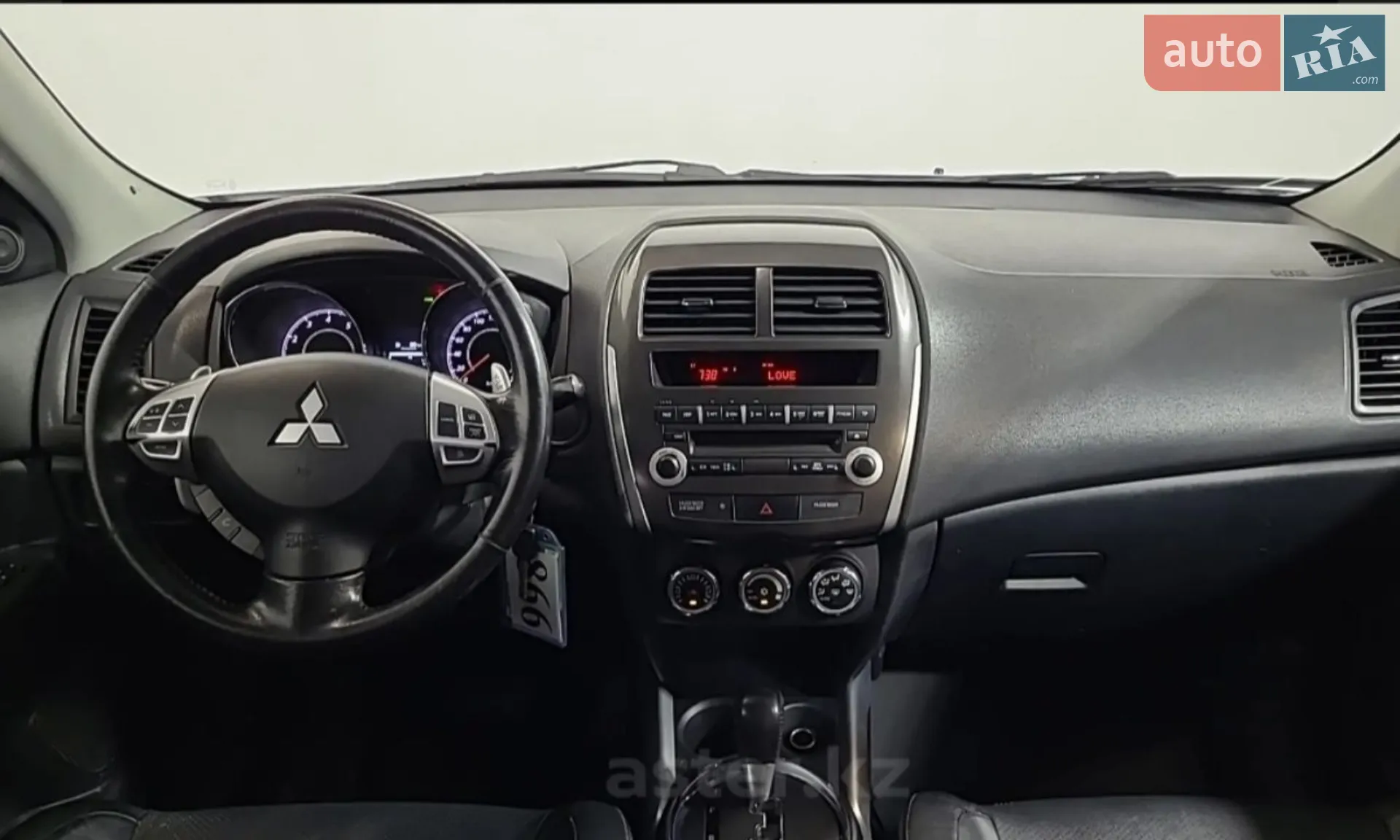 2010 Mitsubishi ASX - мініатюра 2
