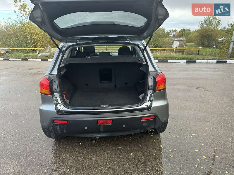 Внедорожник / Кроссовер Mitsubishi ASX 2011 в Овруче