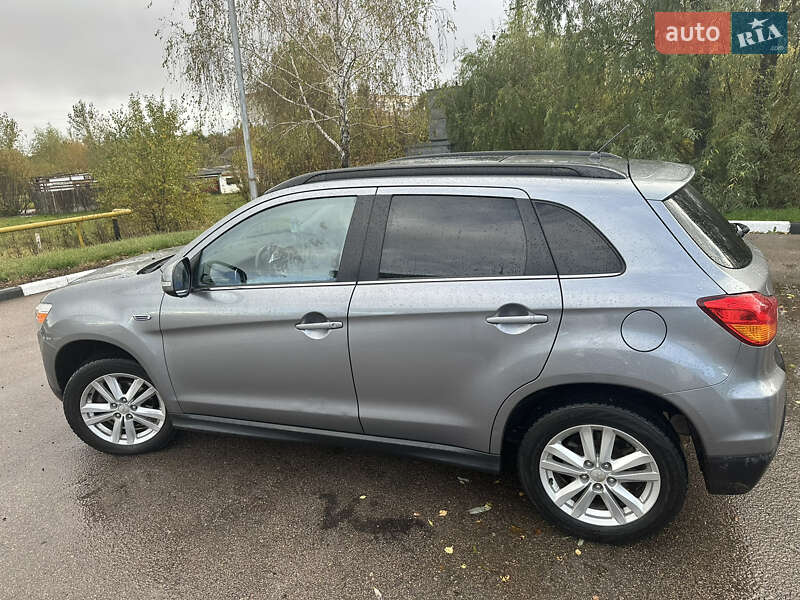 Внедорожник / Кроссовер Mitsubishi ASX 2011 в Овруче