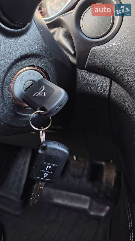Внедорожник / Кроссовер Mitsubishi ASX 2019 в Киеве фото 29 Внедорожник / Кроссовер Mitsubishi ASX 2019 в Киеве