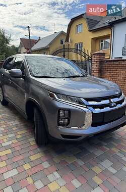 Внедорожник / Кроссовер Mitsubishi ASX 2024 в 