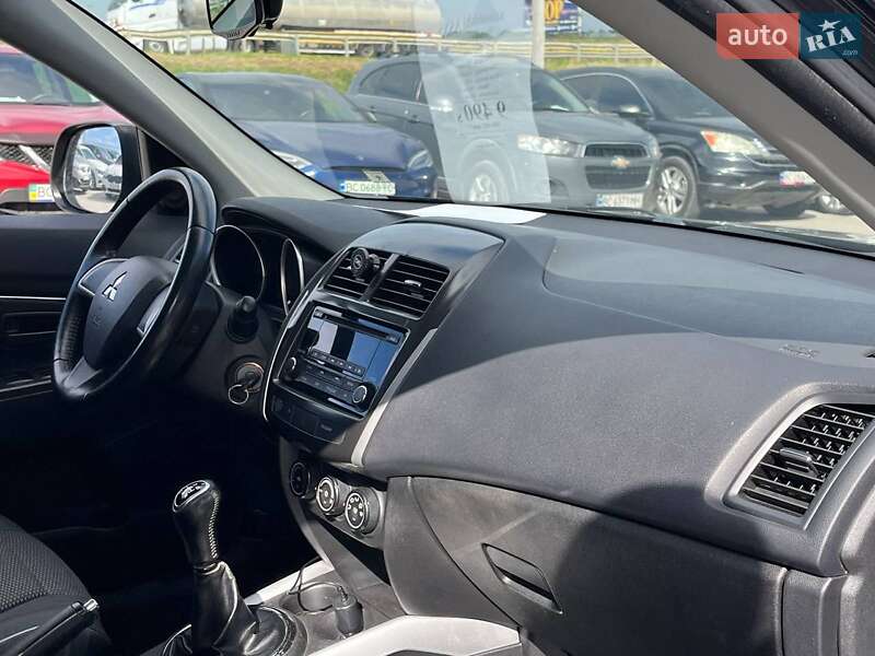 Внедорожник / Кроссовер Mitsubishi ASX 2014 в Львове