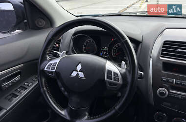 Внедорожник / Кроссовер Mitsubishi ASX 2012 в 