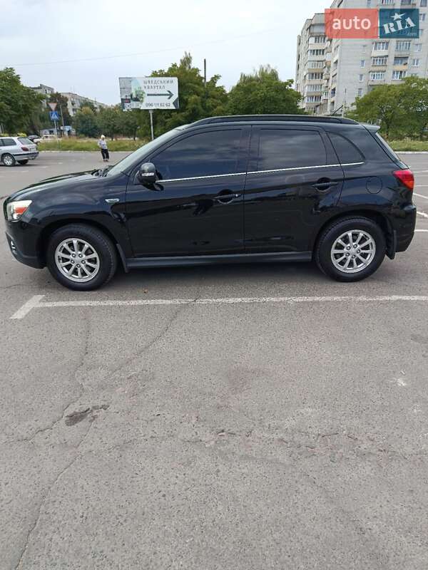 Позашляховик / Кросовер Mitsubishi ASX 2011 в Бориславі