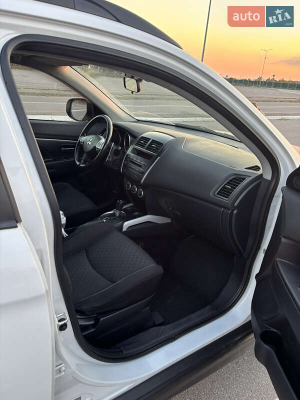 Внедорожник / Кроссовер Mitsubishi ASX 2010 в Днепре