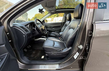 Внедорожник / Кроссовер Mitsubishi ASX 2011 в 