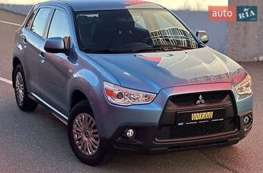 Внедорожник / Кроссовер Mitsubishi ASX 2010 в 