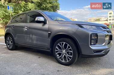 Позашляховик / Кросовер Mitsubishi ASX 2021 в Києві