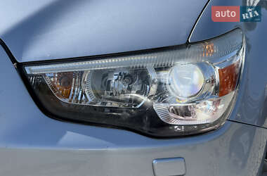 Внедорожник / Кроссовер Mitsubishi ASX 2010 в 