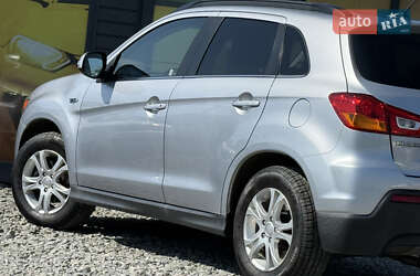 Внедорожник / Кроссовер Mitsubishi ASX 2010 в 