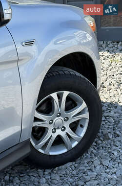 Внедорожник / Кроссовер Mitsubishi ASX 2010 в 