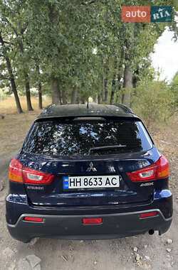Внедорожник / Кроссовер Mitsubishi ASX 2010 в 