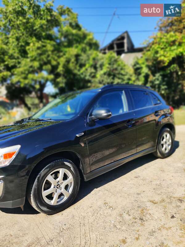 Внедорожник / Кроссовер Mitsubishi ASX 2013 в Сумах