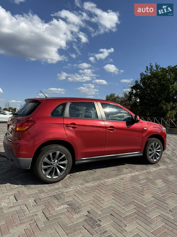 Позашляховик / Кросовер Mitsubishi ASX 2012 в Харкові