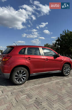 Внедорожник / Кроссовер Mitsubishi ASX 2012 в 
