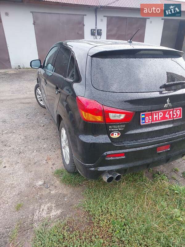 Внедорожник / Кроссовер Mitsubishi ASX 2011 в Ровно