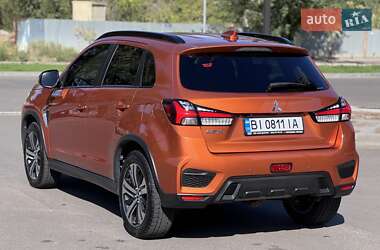 Внедорожник / Кроссовер Mitsubishi ASX 2021 в 