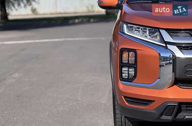 Внедорожник / Кроссовер Mitsubishi ASX 2021 в 