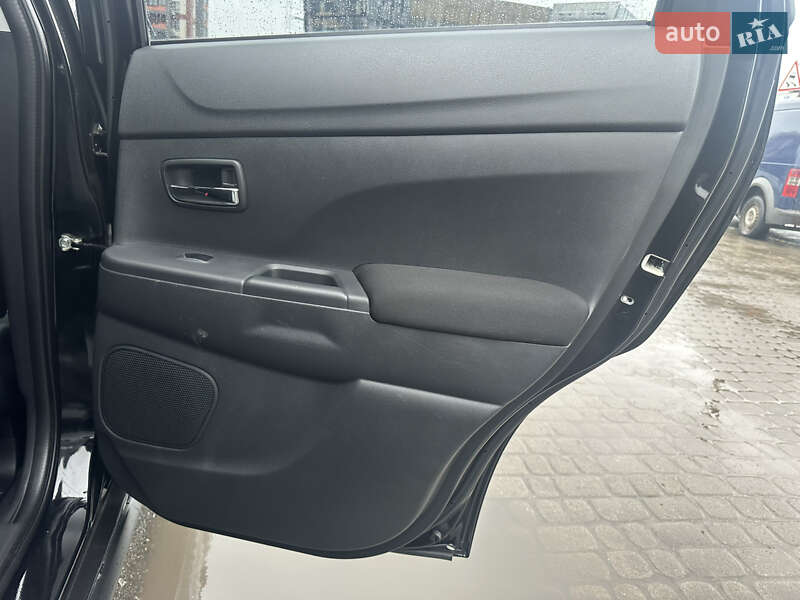 Внедорожник / Кроссовер Mitsubishi ASX 2015 в Тернополе фото 26 Внедорожник / Кроссовер Mitsubishi ASX 2015 в Тернополе