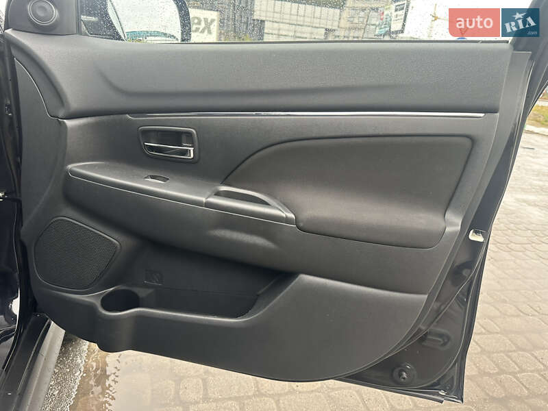 Внедорожник / Кроссовер Mitsubishi ASX 2015 в Тернополе фото 29 Внедорожник / Кроссовер Mitsubishi ASX 2015 в Тернополе