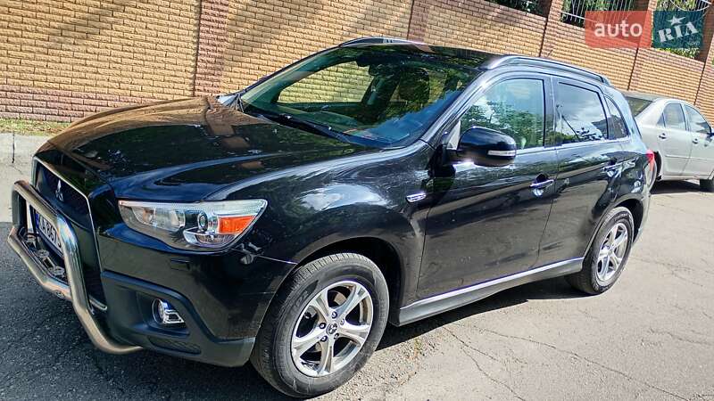 Внедорожник / Кроссовер Mitsubishi ASX 2010 в Киеве