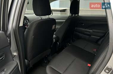 Внедорожник / Кроссовер Mitsubishi ASX 2012 в 