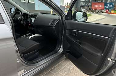 Внедорожник / Кроссовер Mitsubishi ASX 2012 в 