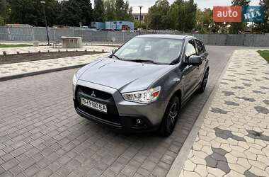 Внедорожник / Кроссовер Mitsubishi ASX 2012 в 